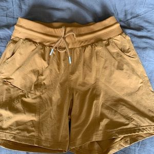 Super soft, comfortable Zia shorts with pockets!